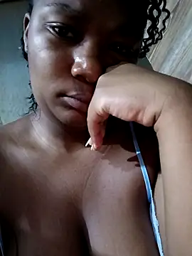 Snapshot of BrownEyed_K chatting on October 2025 04:04:02 AM BrownEyed K online show from October 2025 04:04:02 AM