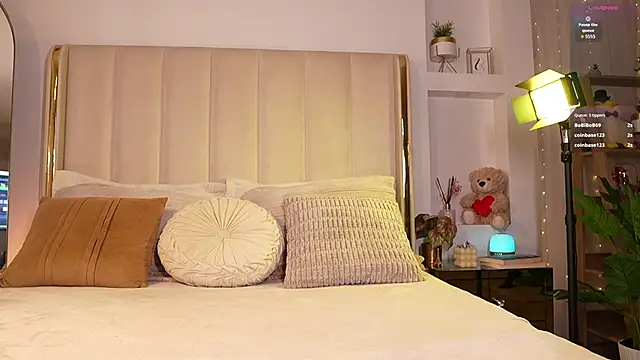 Sary hott online show from October 2025 11:28:02 PM