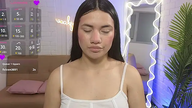 Snapshot of Chiara_tay chatting on September 2025 11:45:02 AM Chiara tay online show from September 2025 11:45:02 AM