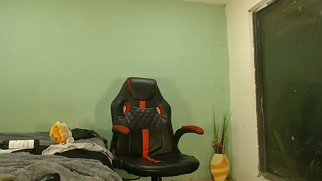 Snapshot of danielitopapuu chatting on February 2026 03:03:02 AM danielitopapuu online show from February 2026 03:03:02 AM