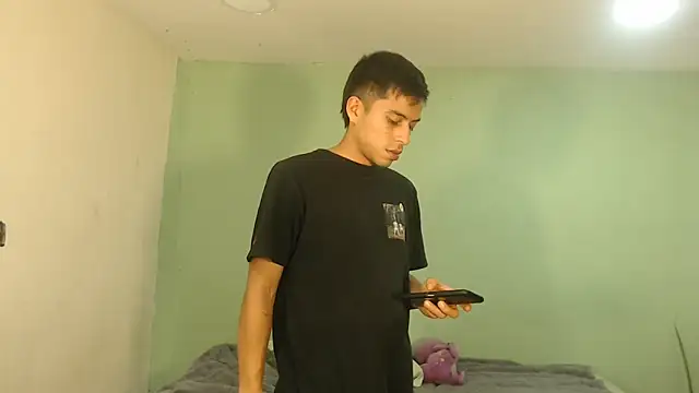 Snapshot of danielitopapuu chatting on March 2026 03:43:01 AM danielitopapuu online show from March 2026 03:43:01 AM