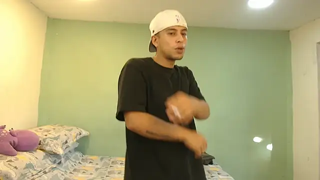 danielitopapuu online show from June 2026 09:58:01 PM