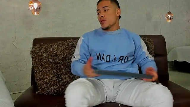 Bryson Collins  online show from January 2025 11:16:02 PM