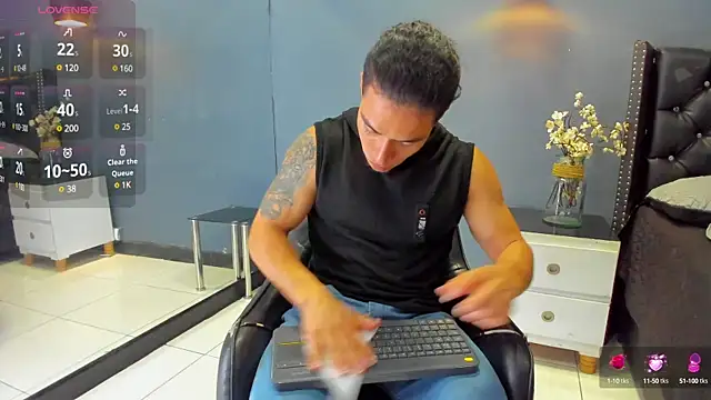 Bryson Collins  online show from February 2025 11:13:01 AM
