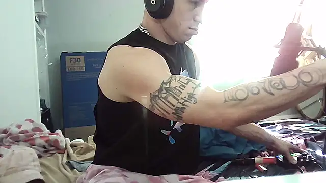 --D-a-D-D-y- online show from March 2025 10:37:02 PM