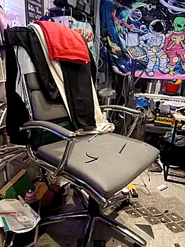 --D-a-D-D-y- online show from September 2025 10:09:02 PM