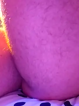 Snapshot of McdyllanXX chatting on October 2025 02:01:02 AM McdyllanXX online show from October 2025 02:01:02 AM