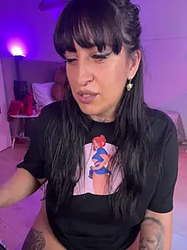 CarolaDrago online show from November 2025 09:31:01 AM