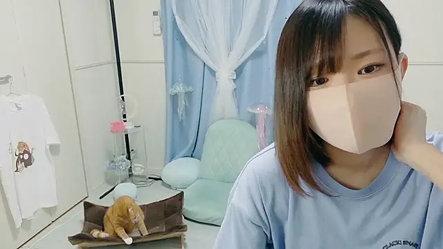 Snapshot of MEI--55 chatting on September 2025 09:02:01 AM MEI--55 online show from September 2025 09:02:01 AM