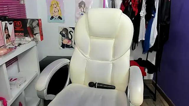 Snapshot of Mishka__ chatting on January 2025 03:00:02 AM Mishka online show from January 2025 03:00:02 AM