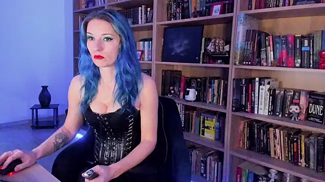 Snapshot of Queen_of_Hearts1 chatting on February 2026 09:24:02 PM Queen of Hearts1 online show from February 2026 09:24:02 PM