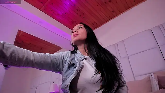 Snapshot of ginebra_ness chatting on March 2025 12:34:01 PM ginebra ness online show from March 2025 12:34:01 PM