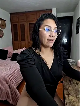 Snapshot of Thaliacooper_ chatting on September 2025 12:16:01 AM Thaliacooper online show from September 2025 12:16:01 AM