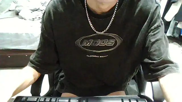 Snapshot of kaikai_0804 chatting on October 2025 05:56:01 PM kaikai 0804 online show from October 2025 05:56:01 PM