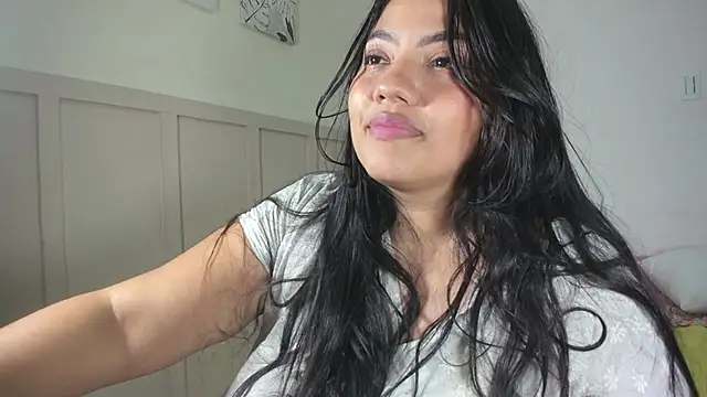 Snapshot of AvrilRizoX chatting on January 2025 03:23:01 AM AvrilRizoX online show from January 2025 03:23:01 AM