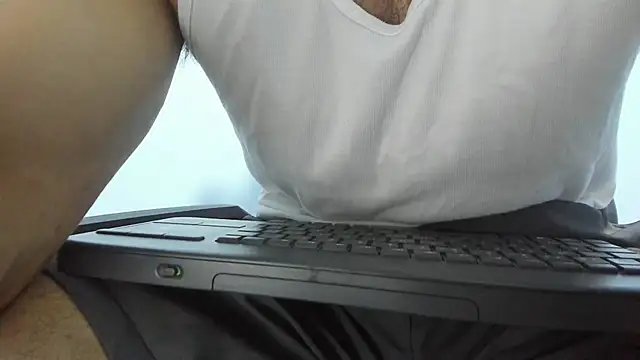 Snapshot of _Poseidon1_ chatting on January 2025 08:58:01 PM Poseidon1 online show from January 2025 08:58:01 PM