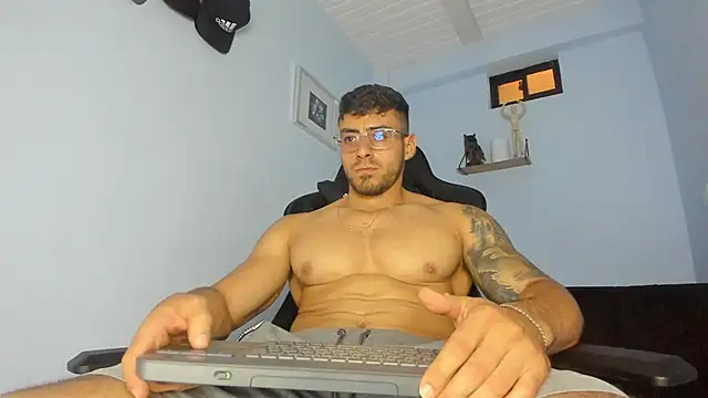 Snapshot of _Poseidon1_ chatting on February 2025 08:13:02 PM Poseidon1 online show from February 2025 08:13:02 PM