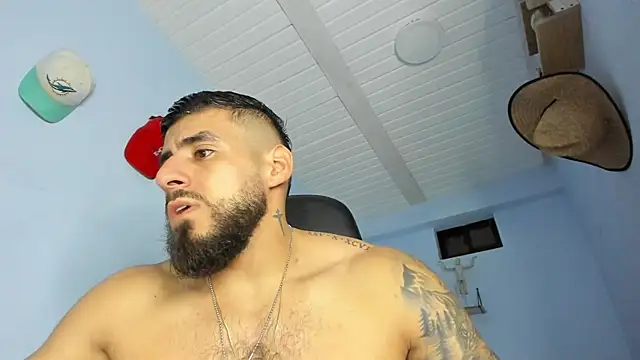 Snapshot of _Poseidon1_ chatting on September 2025 04:27:02 AM Poseidon1 online show from September 2025 04:27:02 AM