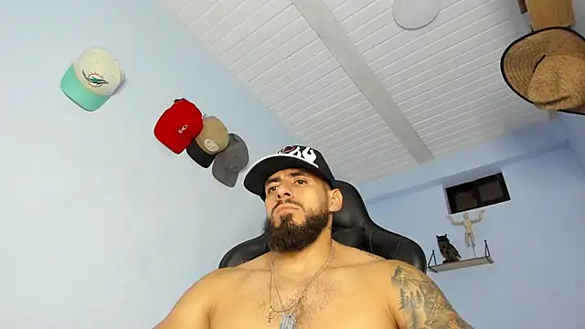 Snapshot of _Poseidon1_ chatting on September 2025 05:13:01 AM Poseidon1 online show from September 2025 05:13:01 AM