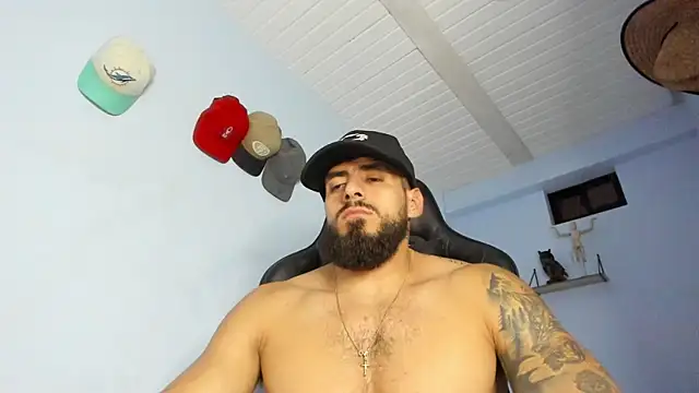 Snapshot of _Poseidon1_ chatting on October 2025 04:31:02 AM Poseidon1 online show from October 2025 04:31:02 AM