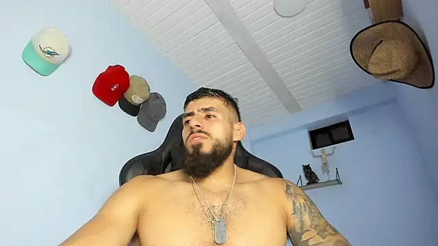 Snapshot of _Poseidon1_ chatting on October 2025 04:32:02 AM Poseidon1 online show from October 2025 04:32:02 AM