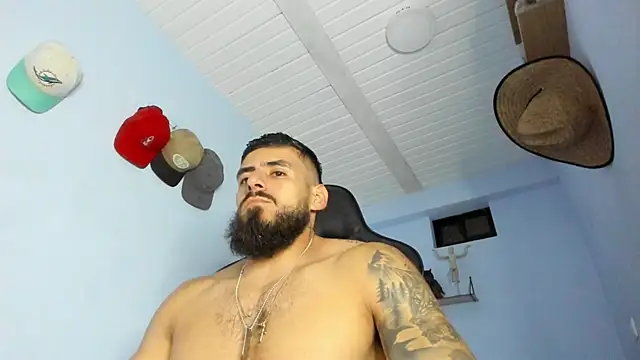 Snapshot of _Poseidon1_ chatting on October 2025 04:37:01 AM Poseidon1 online show from October 2025 04:37:01 AM