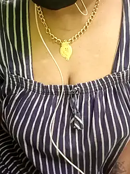 Aishu-tamil09 online show from December 2024 06:55:02 PM