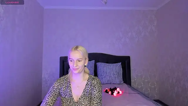 Snapshot of Amanda054 chatting on January 2025 05:44:02 PM Amanda054 online show from January 2025 05:44:02 PM