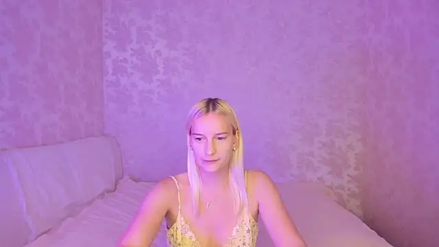 Snapshot of Amanda054 chatting on October 2025 09:59:02 AM Amanda054 online show from October 2025 09:59:02 AM