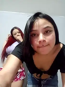 Snapshot of Anne_and_Mia chatting on December 2024 04:55:02 AM Anne and Mia online show from December 2024 04:55:02 AM