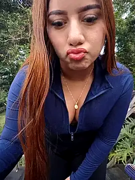 Snapshot of caro_sweett chatting on March 2026 12:00:01 PM caro sweett online show from March 2026 12:00:01 PM