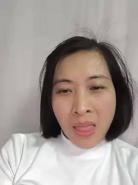 Snapshot of Sweets24 chatting on December 2024 06:11:01 AM Sweets24 online show from December 2024 06:11:01 AM