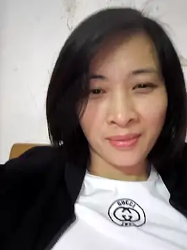 Snapshot of Sweets24 chatting on December 2024 03:10:01 PM Sweets24 online show from December 2024 03:10:01 PM