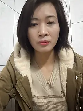 Snapshot of Sweets24 chatting on February 2025 11:48:02 PM Sweets24 online show from February 2025 11:48:02 PM