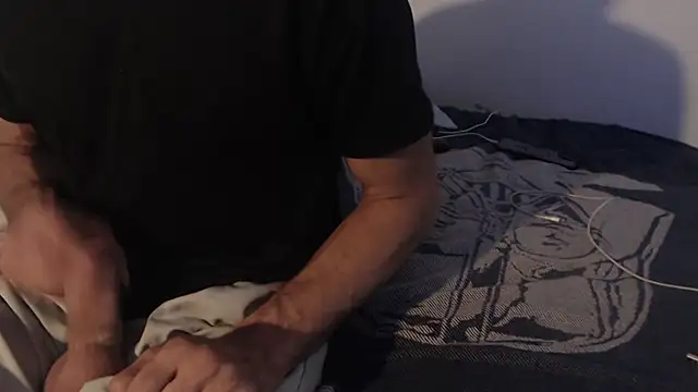 Snapshot of flexingplexico chatting on October 2025 01:43:02 PM flexingplexico online show from October 2025 01:43:02 PM