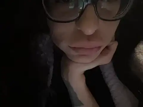 myloveforyouu online show from January 2025 04:01:02 PM