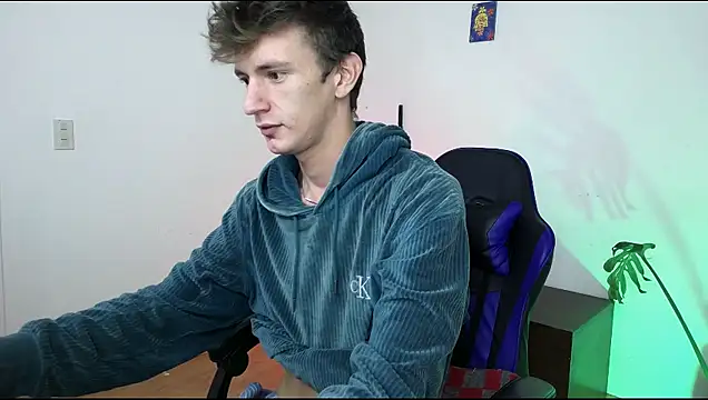 Dan Yagami online show from November 2025 05:39:01 PM