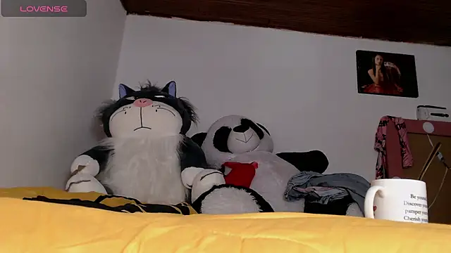 minene mikami online show from November 2025 05:11:01 PM