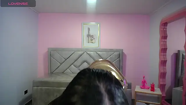 Snapshot of lizzyluk_ch chatting on November 2025 04:51:01 PM lizzyluk ch online show from November 2025 04:51:01 PM