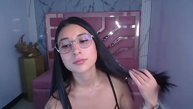 Snapshot of lizzyluk_ch chatting on January 2026 08:03:02 PM lizzyluk ch online show from January 2026 08:03:02 PM