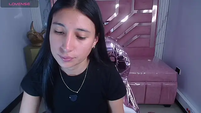 Snapshot of lizzyluk_ch chatting on January 2026 08:12:01 PM lizzyluk ch online show from January 2026 08:12:01 PM