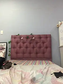 SweetLatiin  online show from March 2025 01:42:02 AM