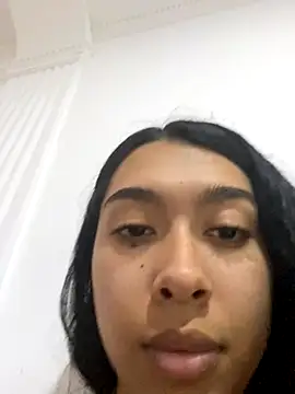 SweetLatiin  online show from November 2025 09:43:02 PM