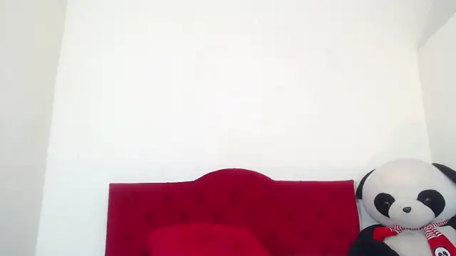 Snapshot of Luluu_08 chatting on January 2025 07:55:01 PM Luluu 08 online show from January 2025 07:55:01 PM
