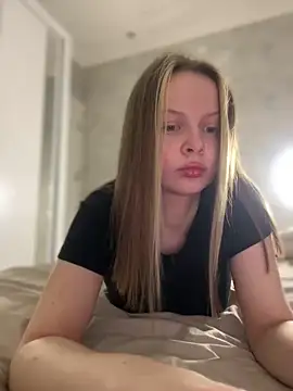 wrenlie online show from May 2026 07:19:02 PM