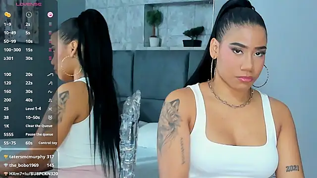 Snapshot of Salome_Diaz_ chatting on March 2025 04:30:02 PM Salome Diaz online show from March 2025 04:30:02 PM