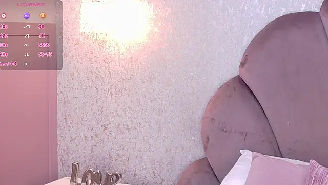 Snapshot of Salome_Diaz_ chatting on November 2025 04:25:02 AM Salome Diaz online show from November 2025 04:25:02 AM