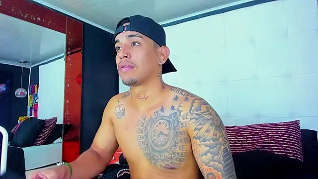 Damian09  online show from March 2025 04:24:02 AM