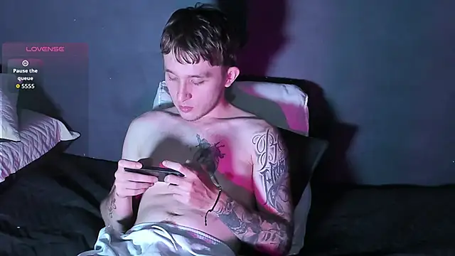 Snapshot of Dylanwhite23_ chatting on October 2025 06:17:01 PM Dylanwhite23 online show from October 2025 06:17:01 PM