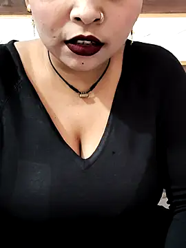 Indian-Nazia online show from November 2025 06:28:01 PM